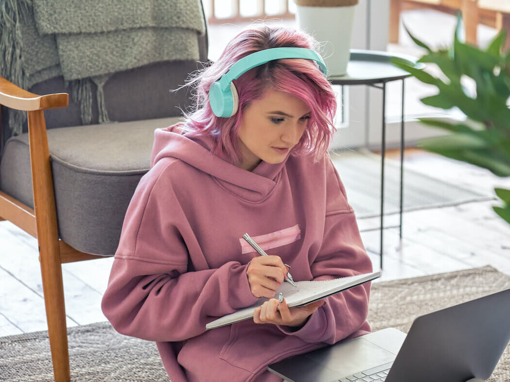 Student learning online