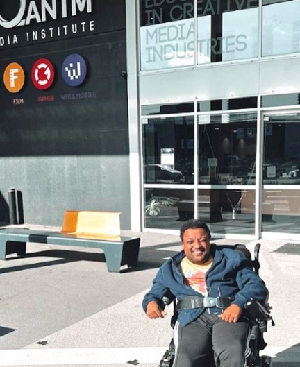 Photo of Samson Hailu outside SAE Melbourne campus - SAE Bachelor of Music student