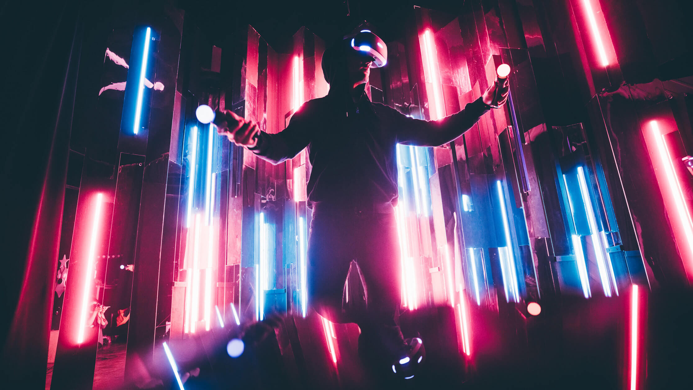 Man in Virtual Reality. CSP